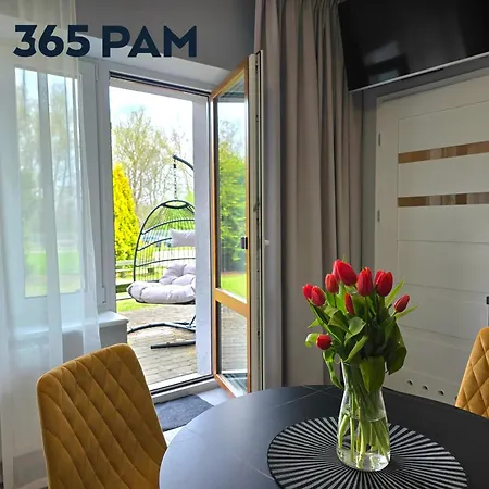 365pam - Dominikańska Szóstka - Z Parkingiem W Cenie, Kryty Basen W Obiekcie Poland